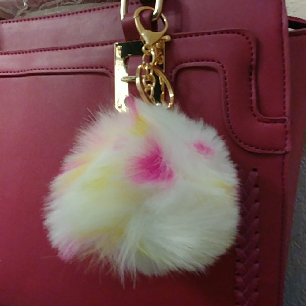 PomPom Key Chain - Picture 2 of 8